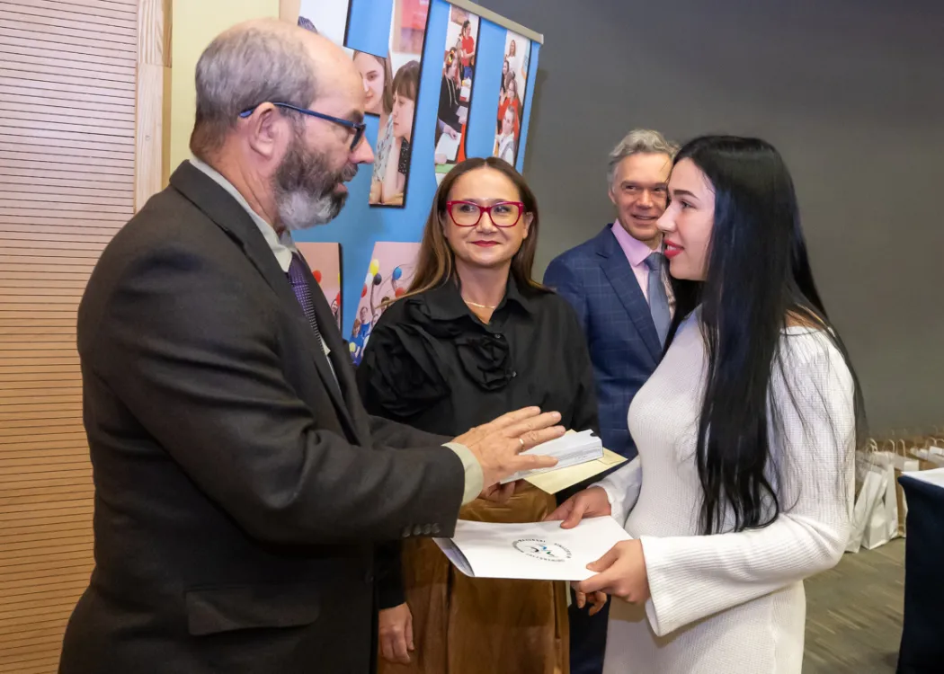 Wydział Humanistyczny: wręczenie dyplomów wyróżniającym się absolwentom