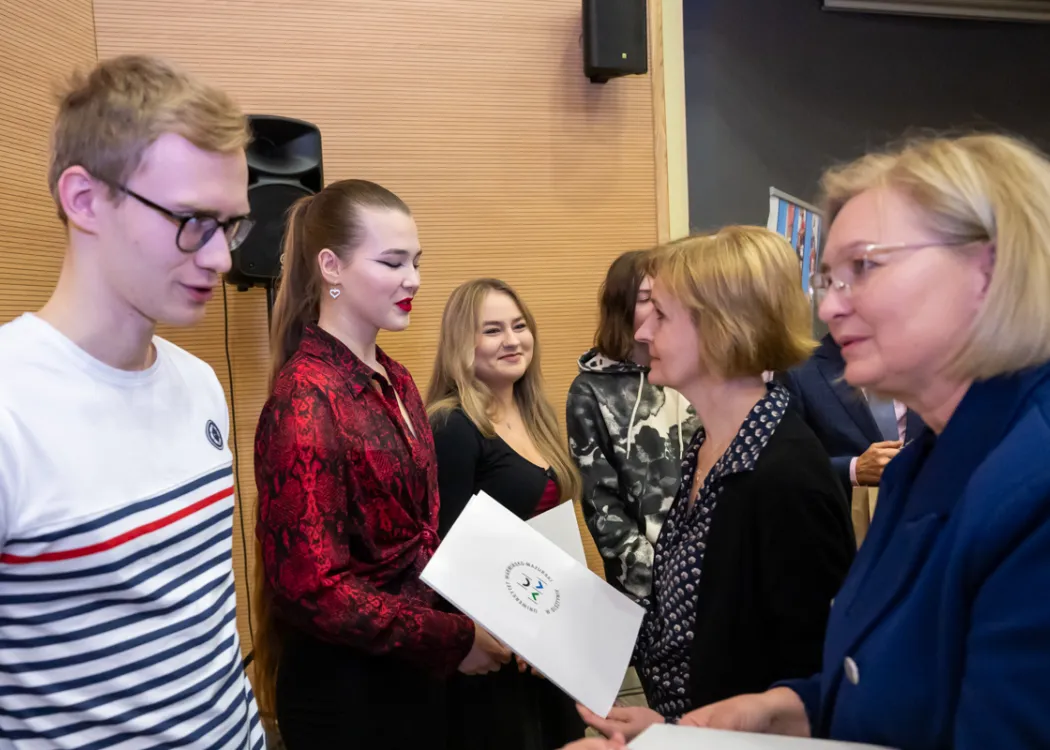 Wydział Humanistyczny: wręczenie dyplomów wyróżniającym się absolwentom