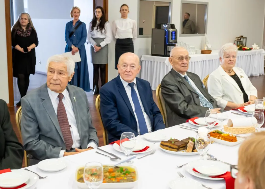 Spotkanie wigilijne emerytowanych profesorów UWM