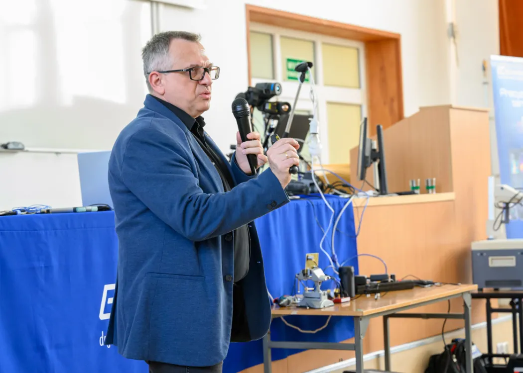 Seminarium pt.: Nowoczesna aparatura naukowo-badawcza w zakresie wibroakustyki, termografii i szybkich kamer cyfrowych
