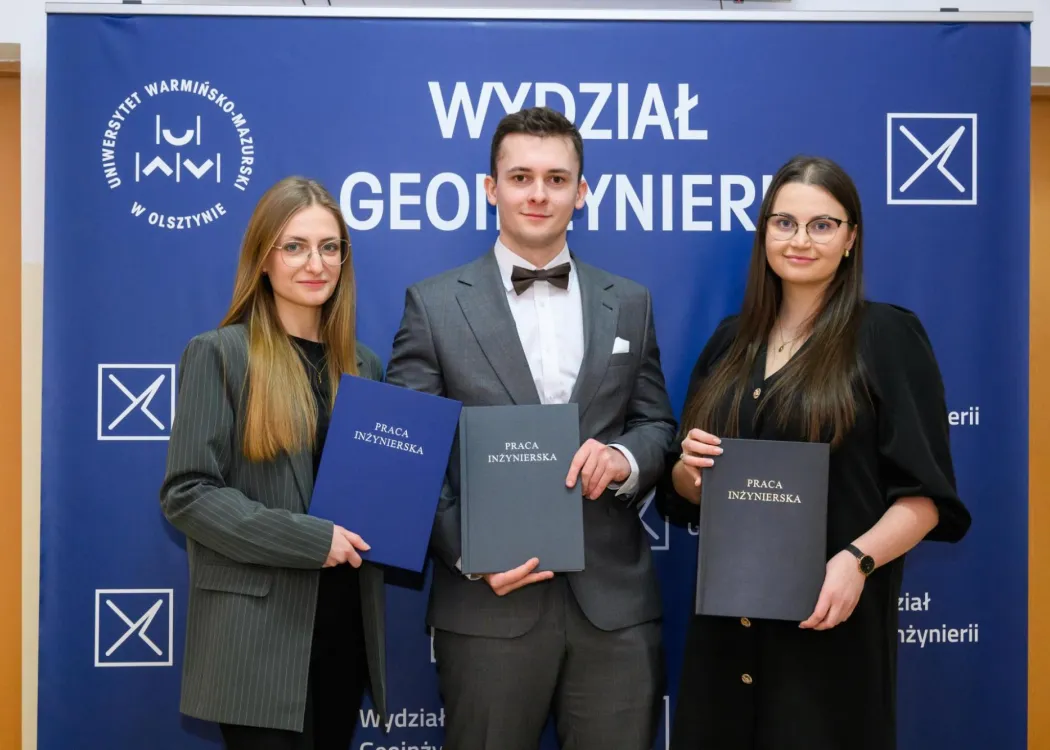 absolwenci Wydziału Geoinżynierii UWM 