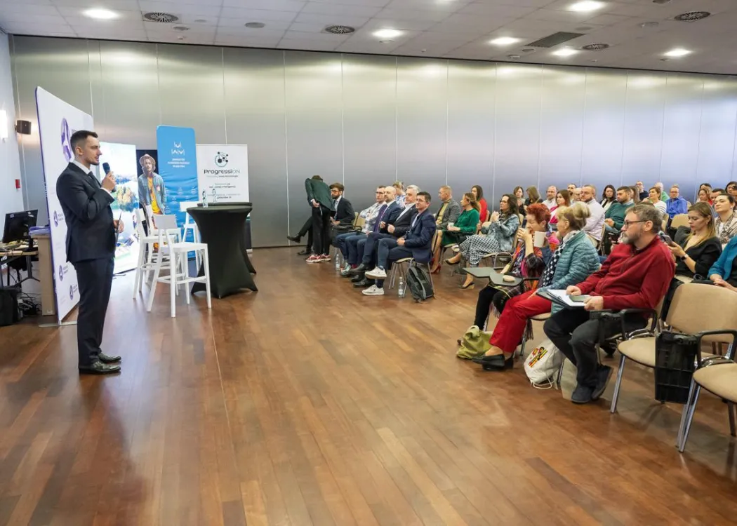 Uczestnicy konferencji o AI