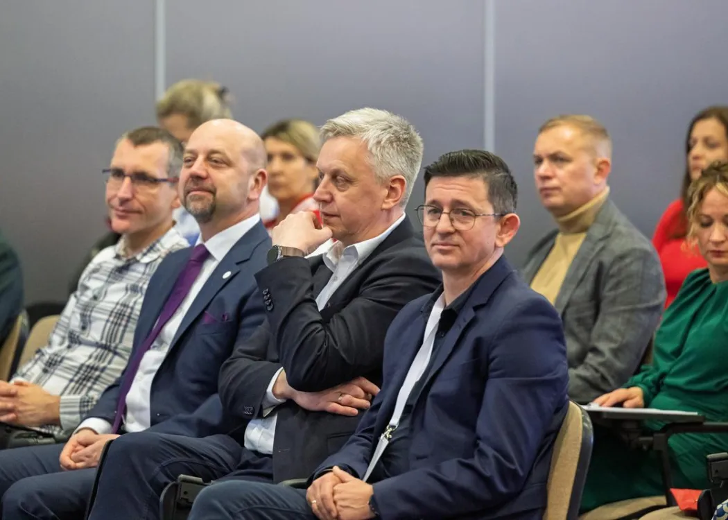 Uczestnicy konferencji o AI