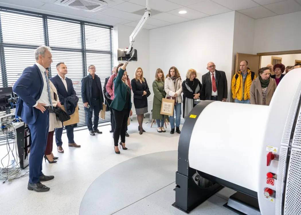 Ośrodek Radiochirurgii Mózgu, Głowy i Szyi