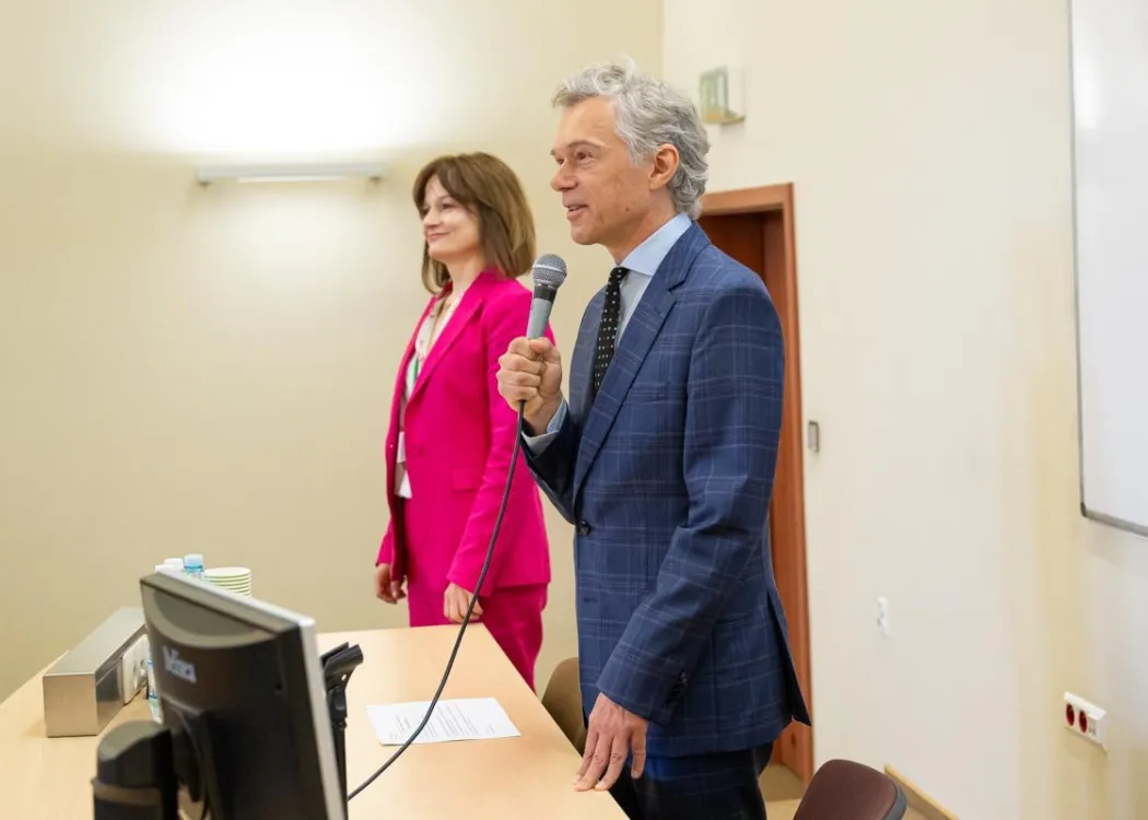 Uczestnicy konferencji nowe zjawiska w języku 