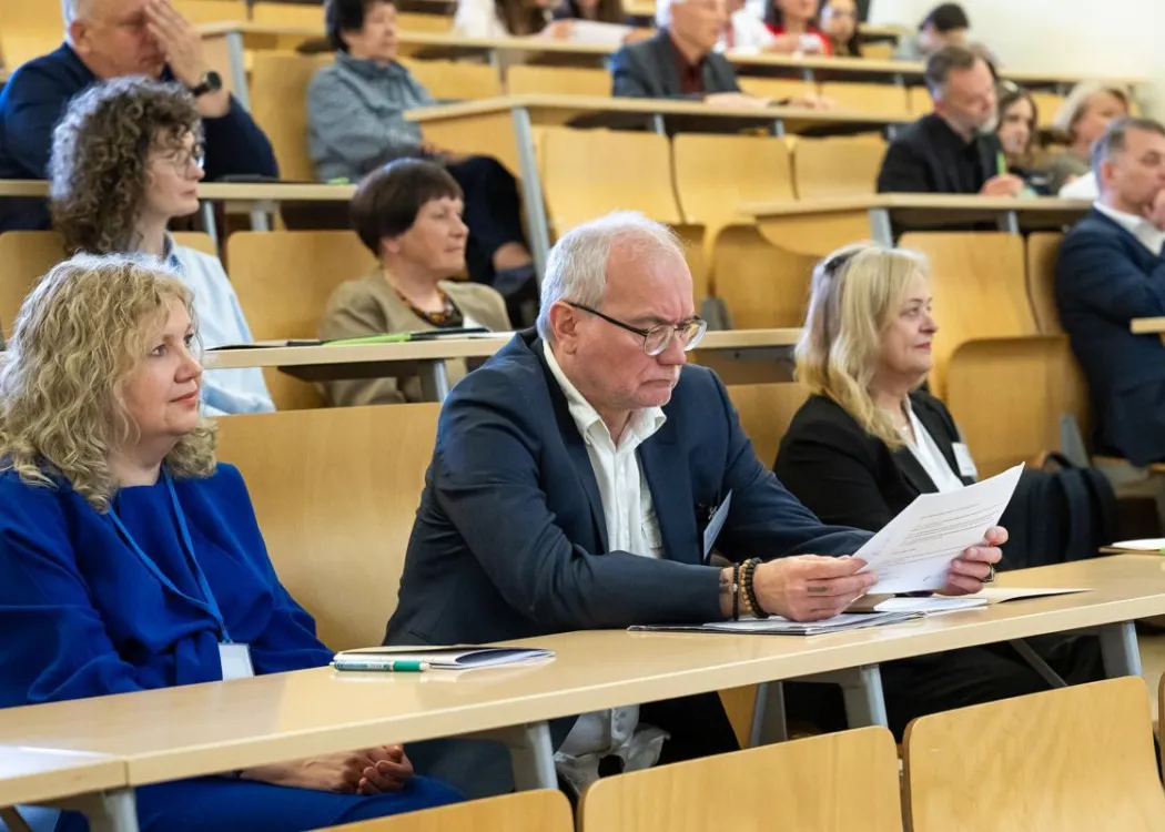 Uczestnicy konferencji nowe zjawiska w języku 