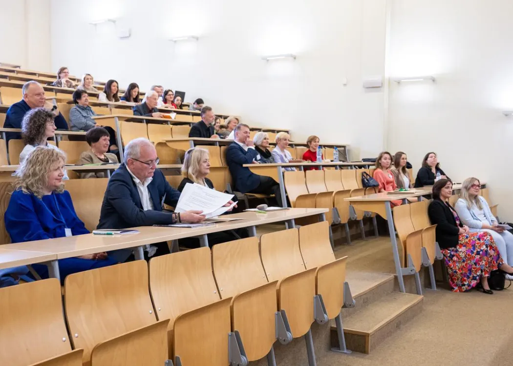 Uczestnicy konferencji nowe zjawiska w języku 