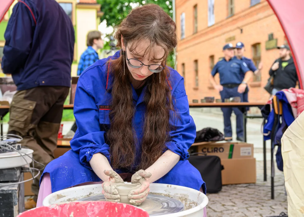 Piknik Sztuki z okazji jubileuszu 35-lecia Instytutu Sztuk Pięknych