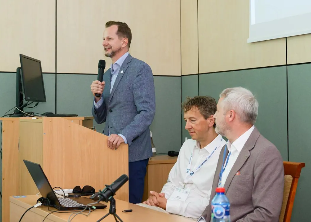 Uczestnicy międzynarodowej konferencji na WNE