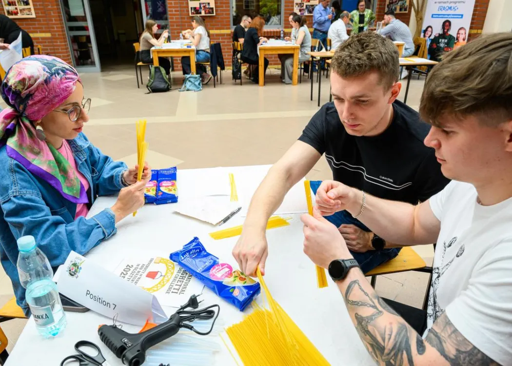 Erasmus Blended Intensive Programme na UWM