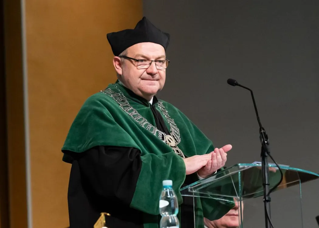 Uroczystość wręczenia dyplomów na WMW