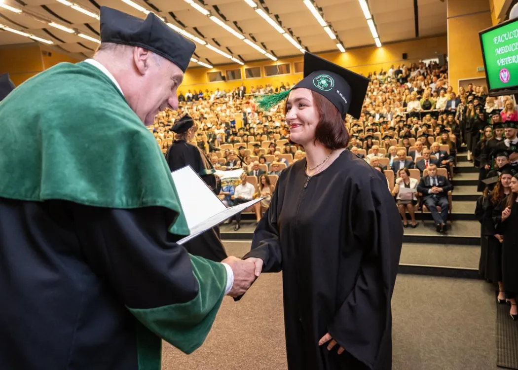 Uroczystość wręczenia dyplomów na WMW