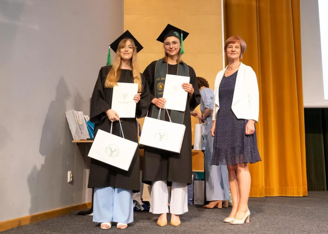 Uroczystość wręczenia dyplomów na WMW