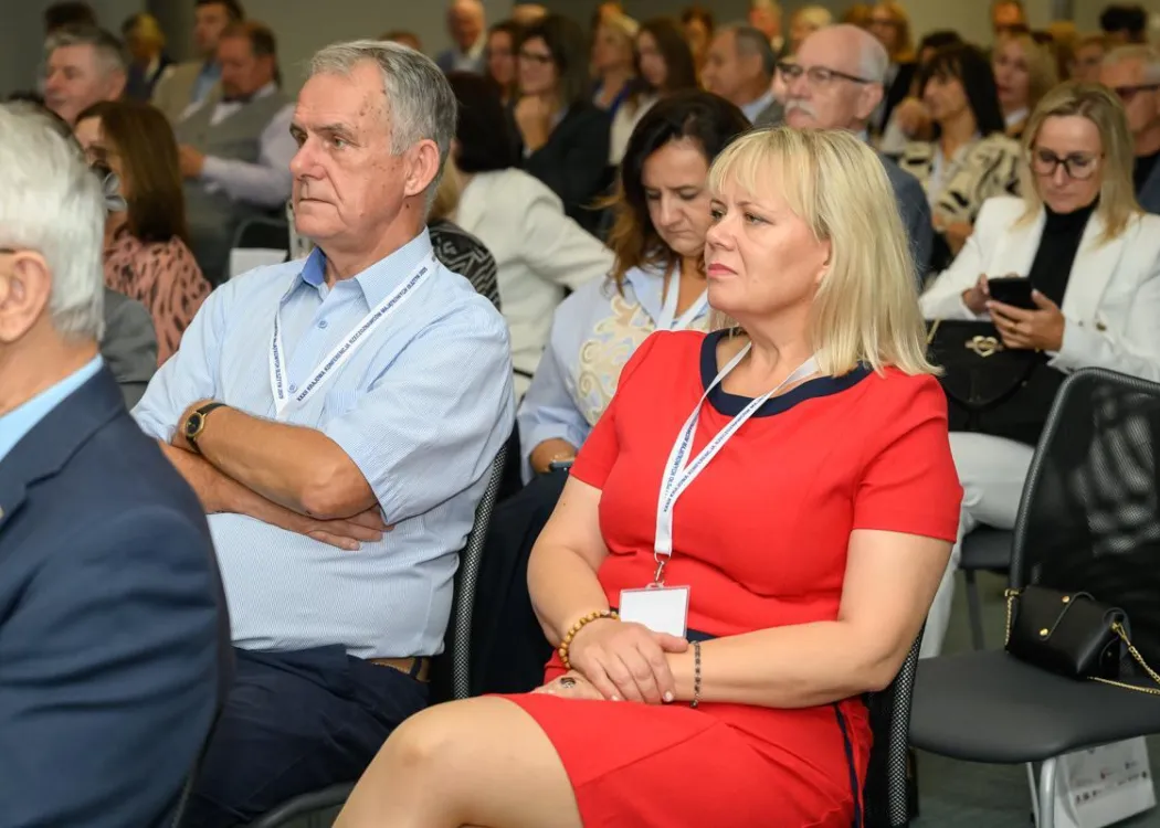 Konferencja rzeczoznawców majątkowych - uczestnicy siedzą 