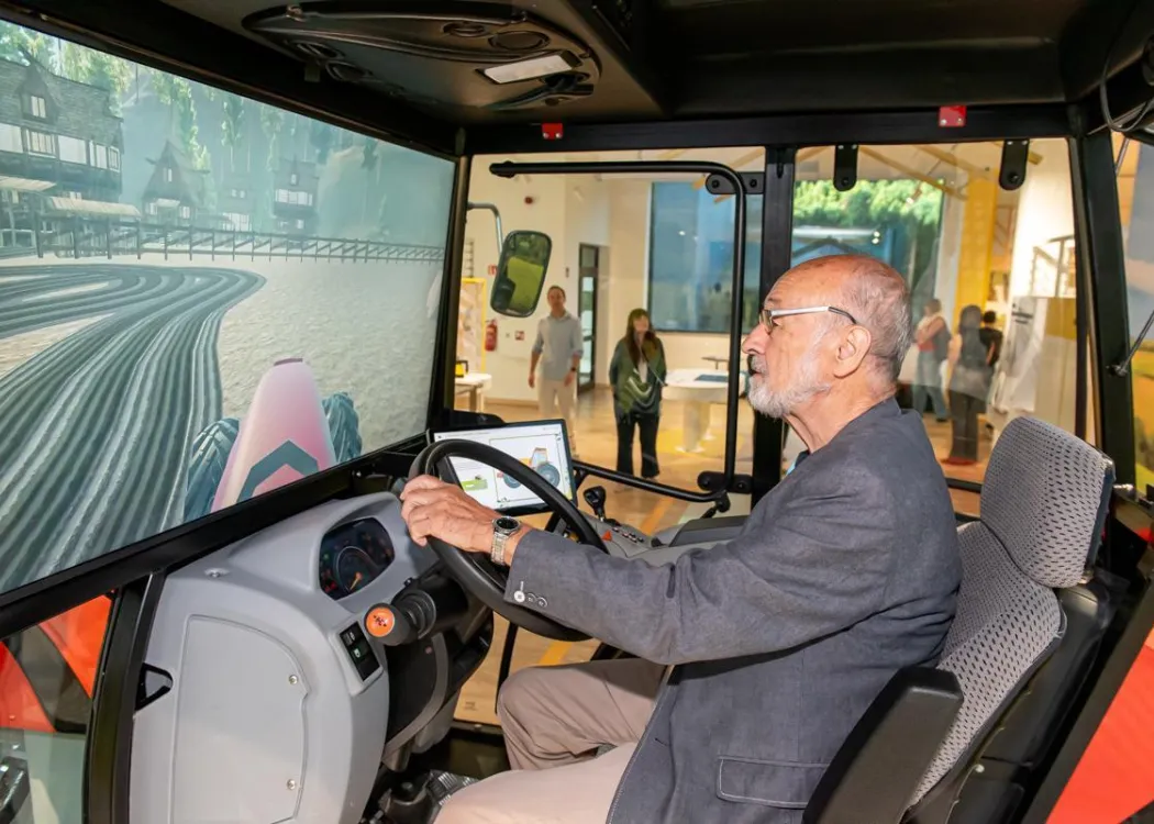 Konferencja redaktorów: uczestnicy zwiedzają Kortosferę