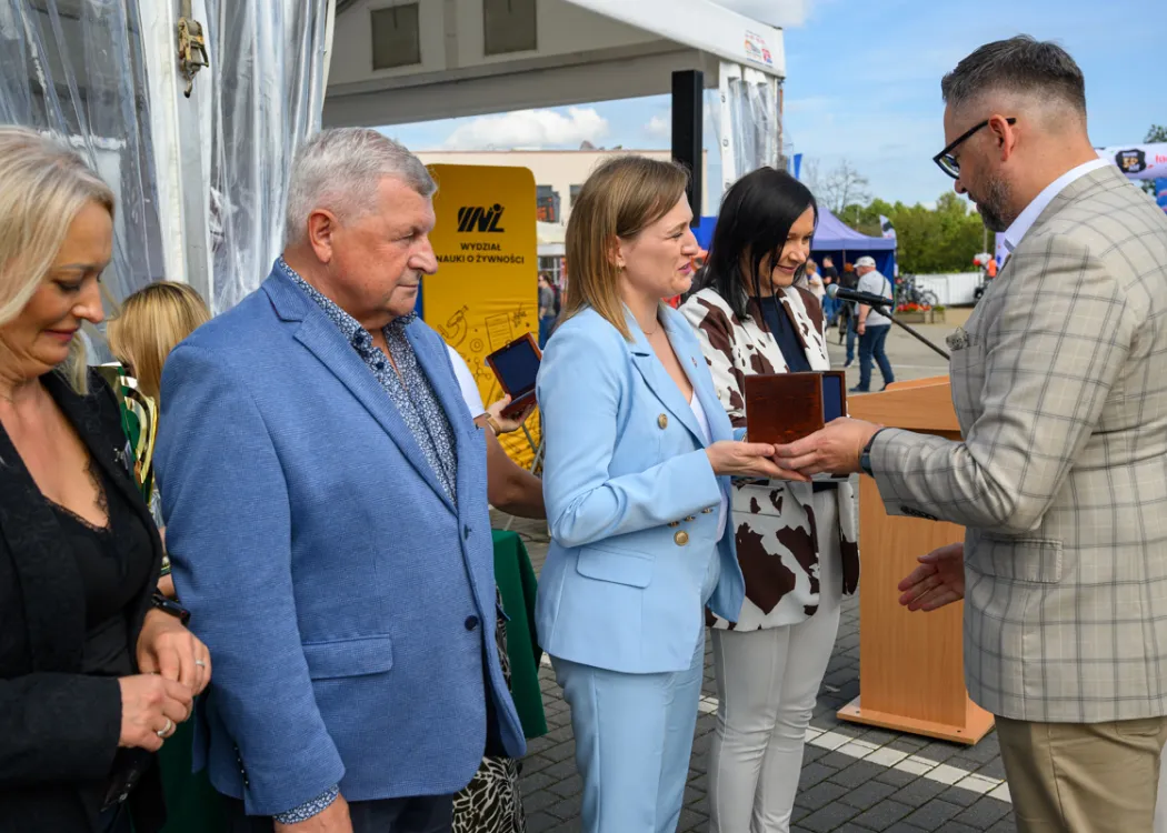 Święto Sera 2025: wręczanie pamiątkowych wyróżnień