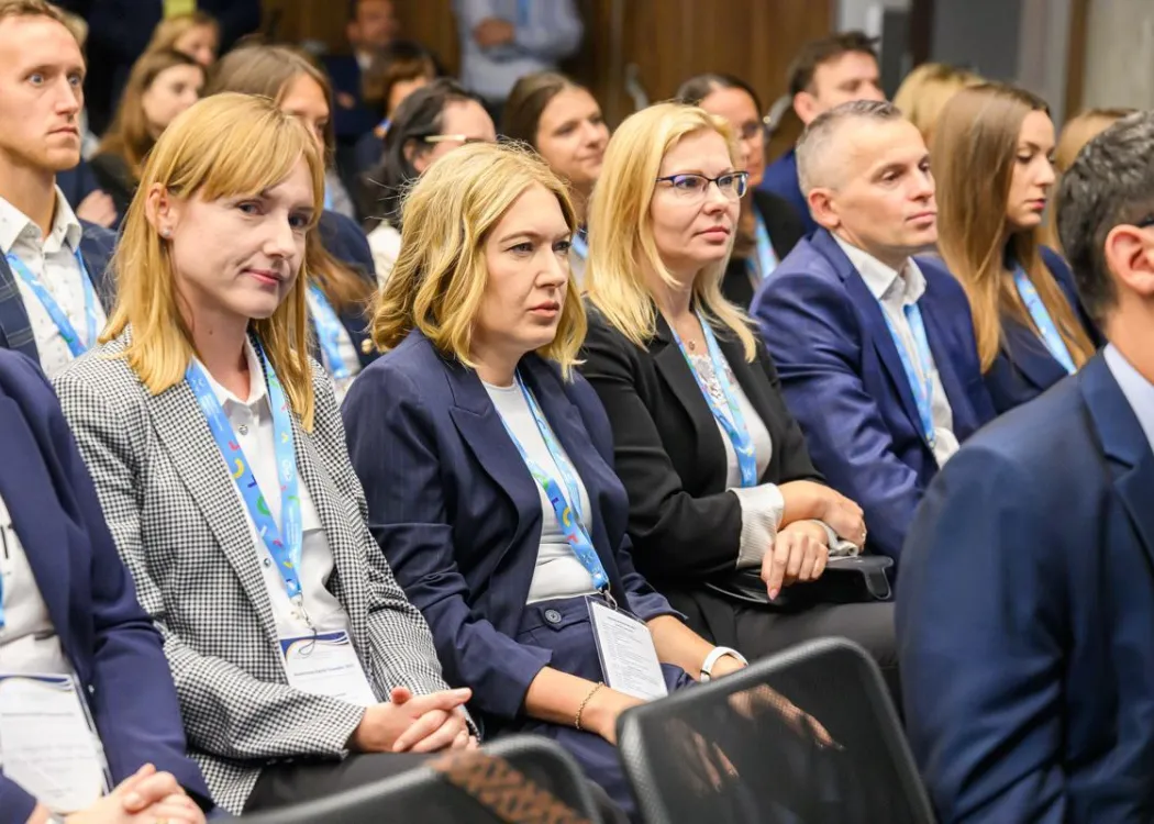 uczestnicy konferencji katedr finansów