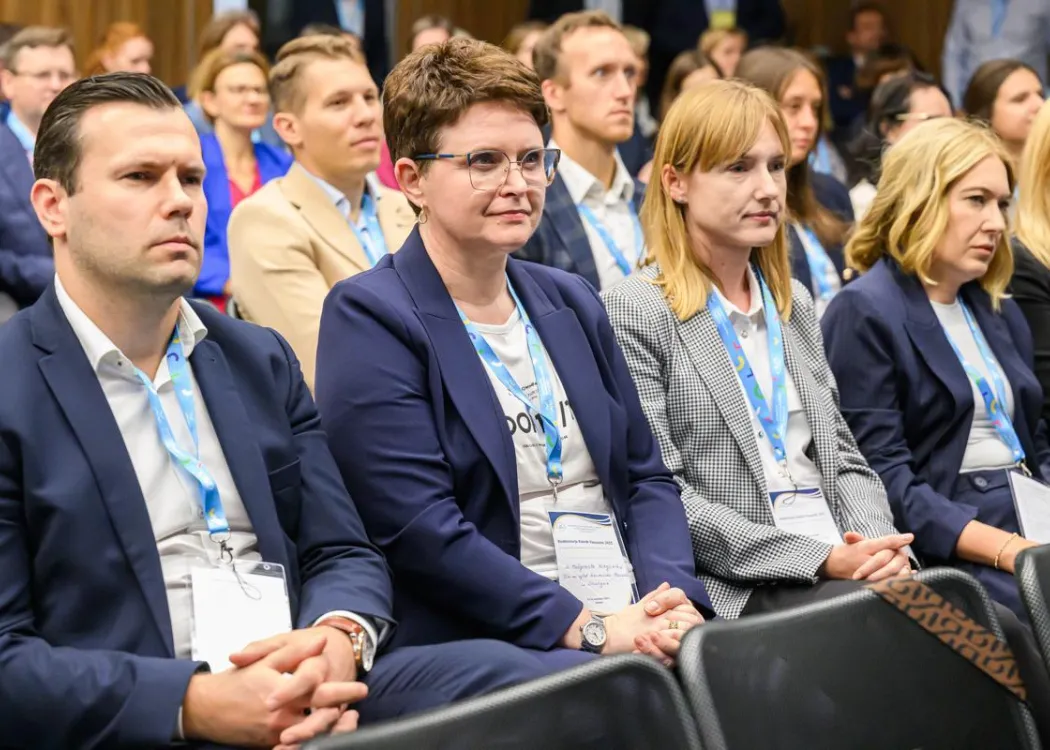uczestnicy konferencji katedr finansów