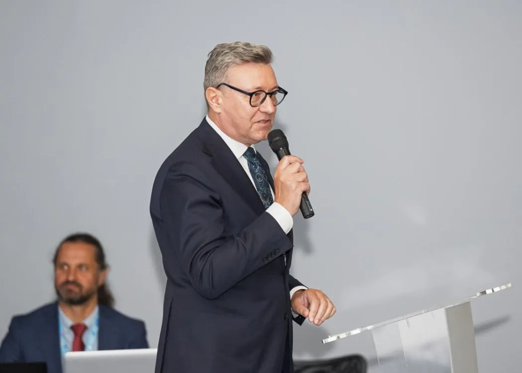 uczestnicy konferencji katedr finansów