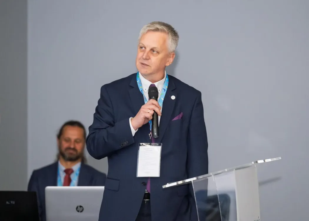 uczestnicy konferencji katedr finansów
