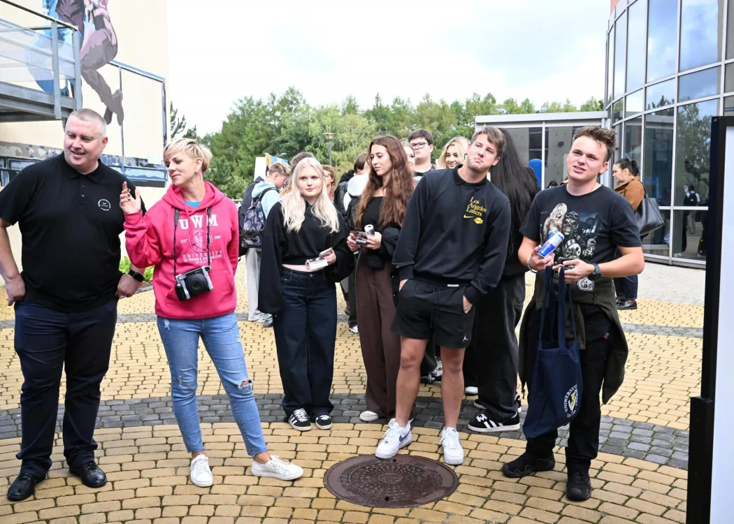 Salon Maturzystów 2025: uczestnicy w strefie Cześć