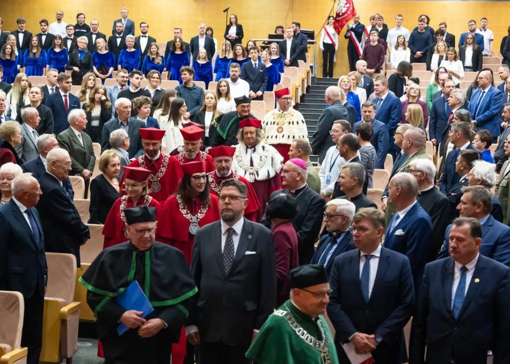 Inauguracja roku akademickiego 2025/2026: wejście Senatu