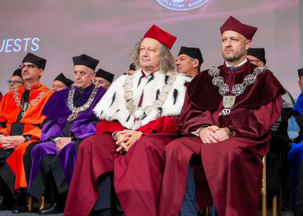 Inauguracja roku akademickiego 2025/2026: prof. Ryszard Koziołek, rektor UŚ podczas inauguracji na UWM