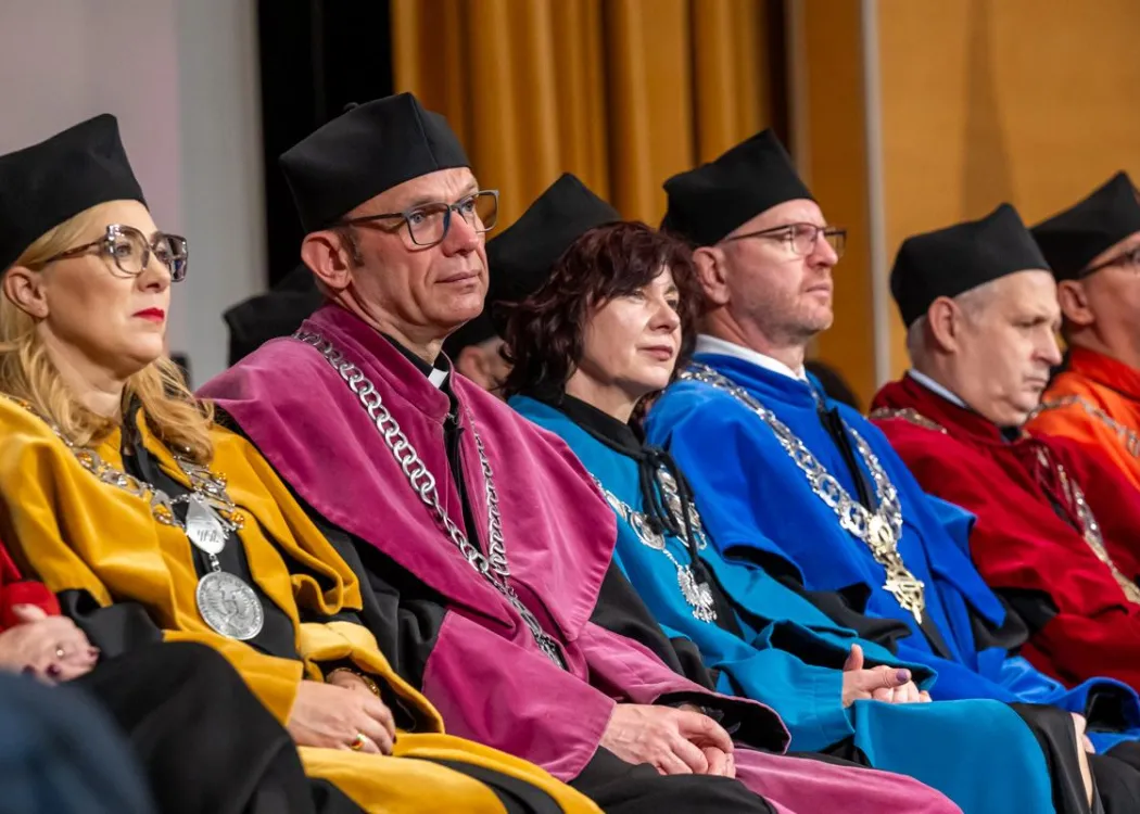 Inauguracja roku akademickiego 2025/2026: Senat UWM na uroczystym posiedzeniu 