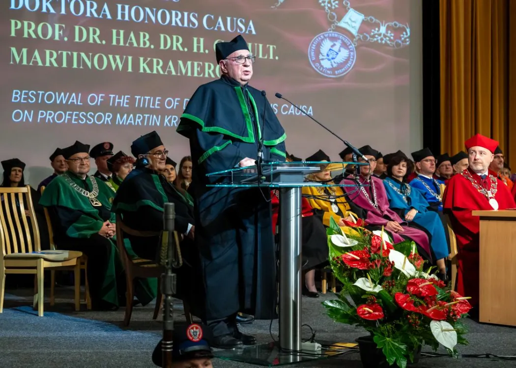 Inauguracja roku akademickiego 2025/2026: laudacja na cześć doktora honoris causa