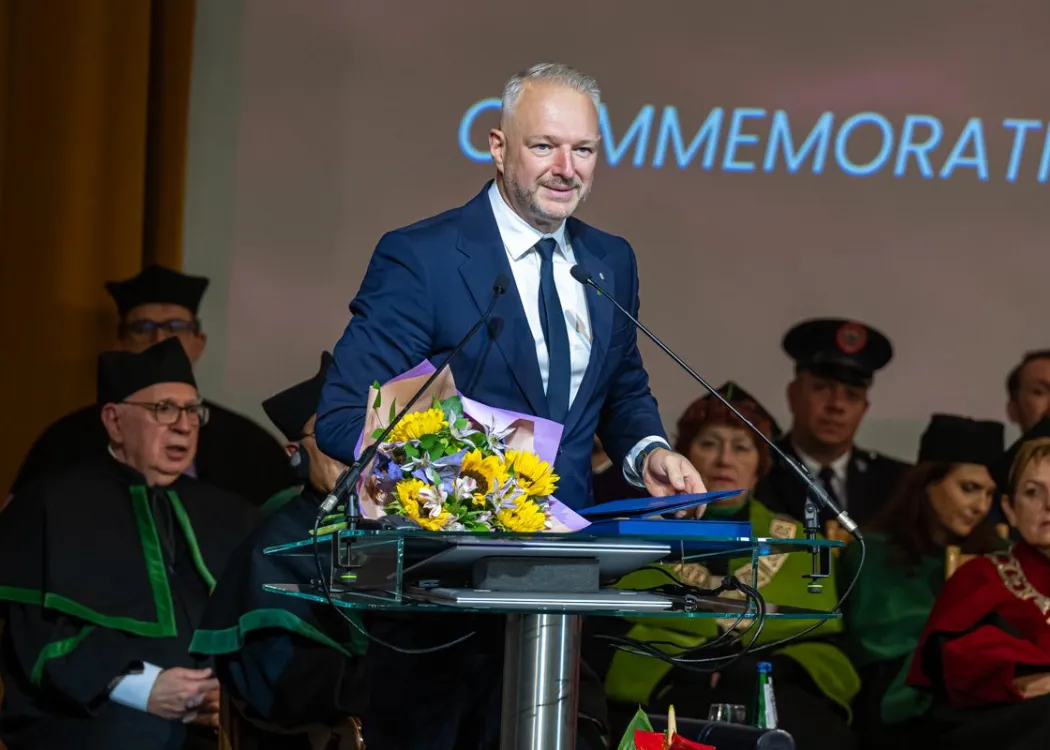 Inauguracja roku akademickiego 2025/2026: przemawia wojewoda warmińsko-mazurski Radosław Król 