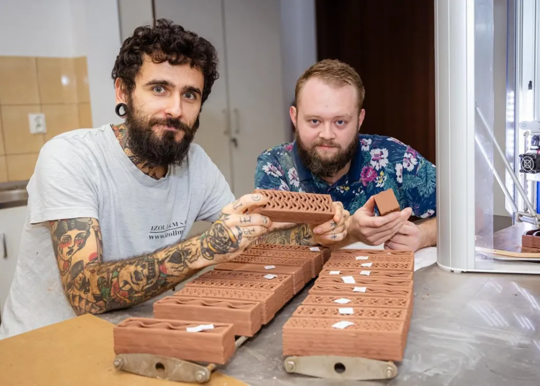 doktoranci z Uniwersytetu Technicznego w Ostrawie odbywają staż na Wydziale Geoinżynierii 