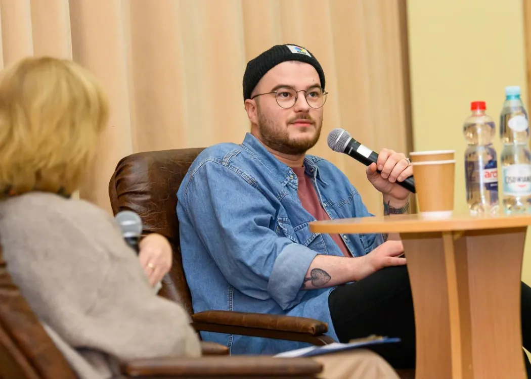 Maciej Jankowski, absolwent UWM, podczas spotkania na Wydziale Humanistycznym