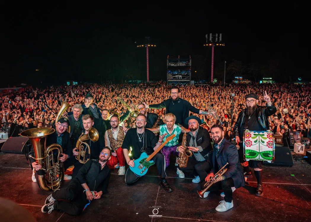 Enej na scenie podczas Kortowiady 2025 / Fot. Wojciech Fabiszewski