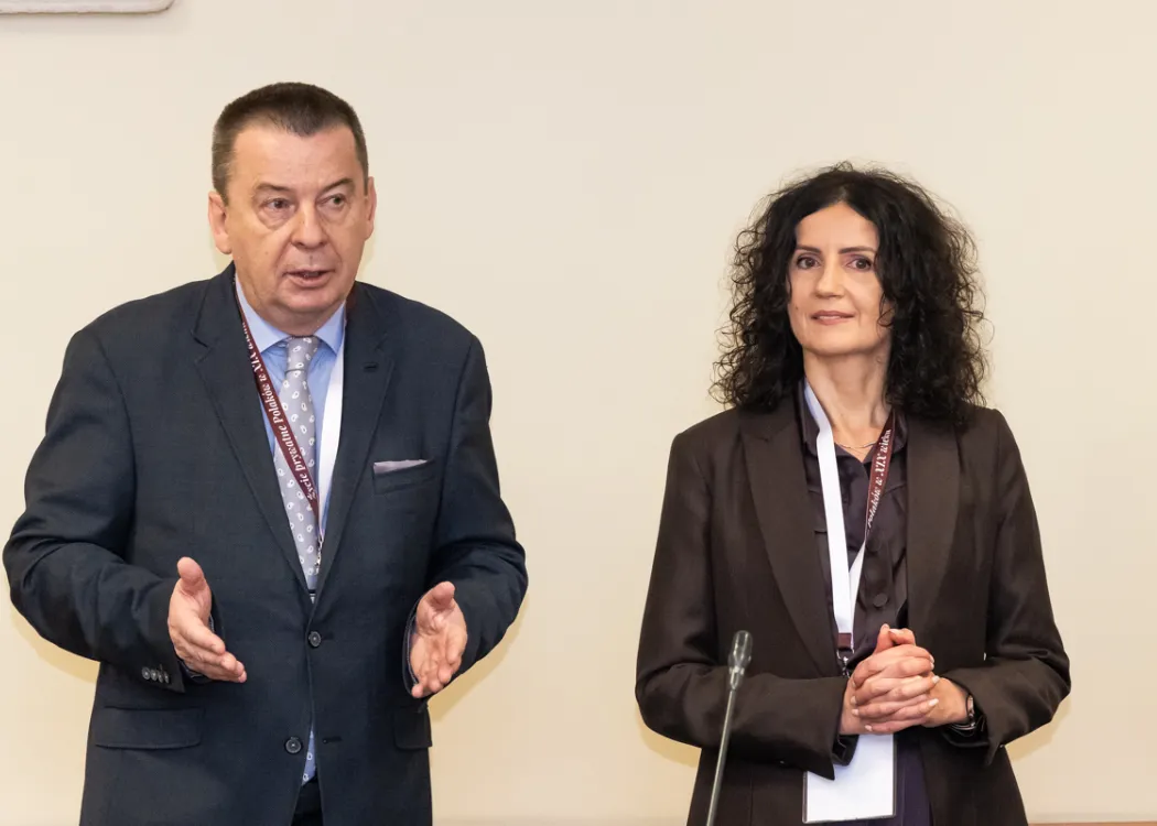 uczestnicy konferencji "Życie prywatne Polaków w XIX w." 
