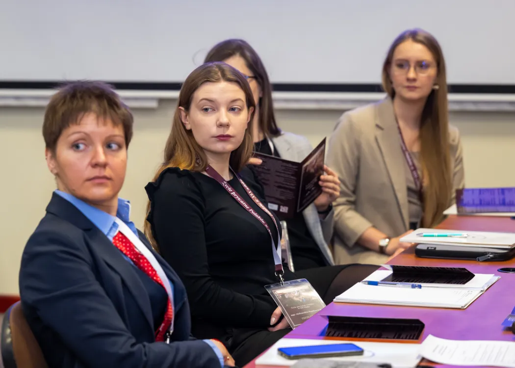 uczestnicy konferencji "Życie prywatne Polaków w XIX w." 