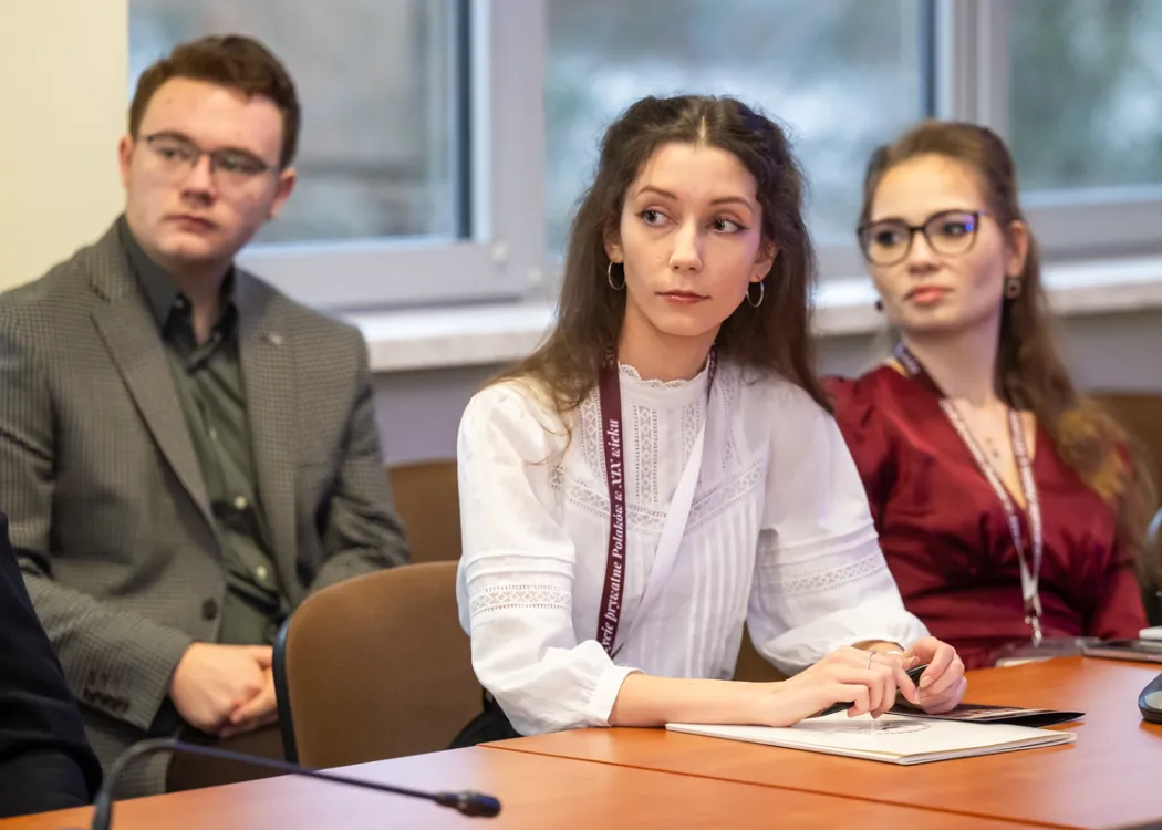 uczestnicy konferencji "Życie prywatne Polaków w XIX w." 