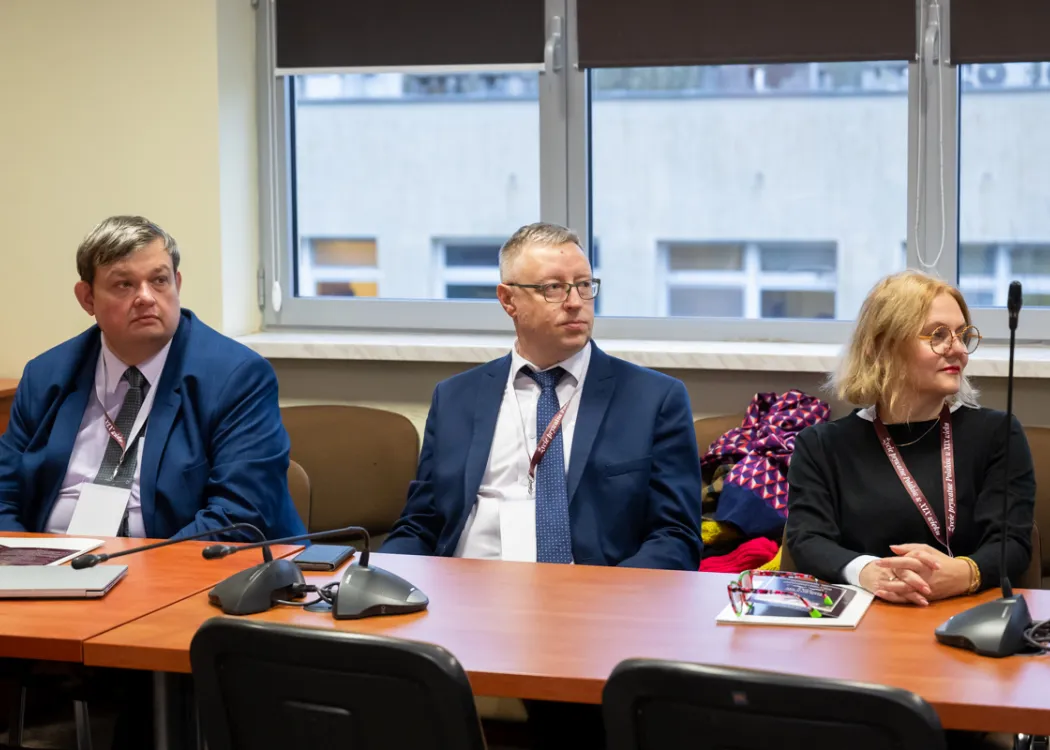 uczestnicy konferencji "Życie prywatne Polaków w XIX w." 