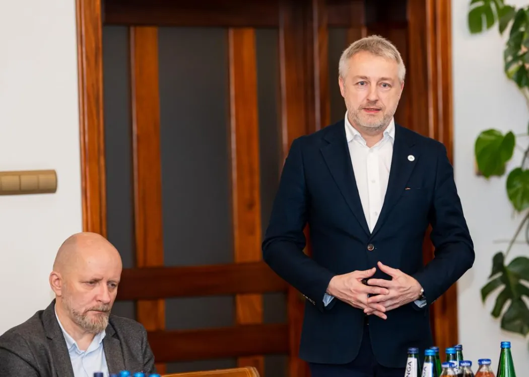 Most Bożonarodzeniowy 2025: przemawia prorektor Jakub Sawicki 