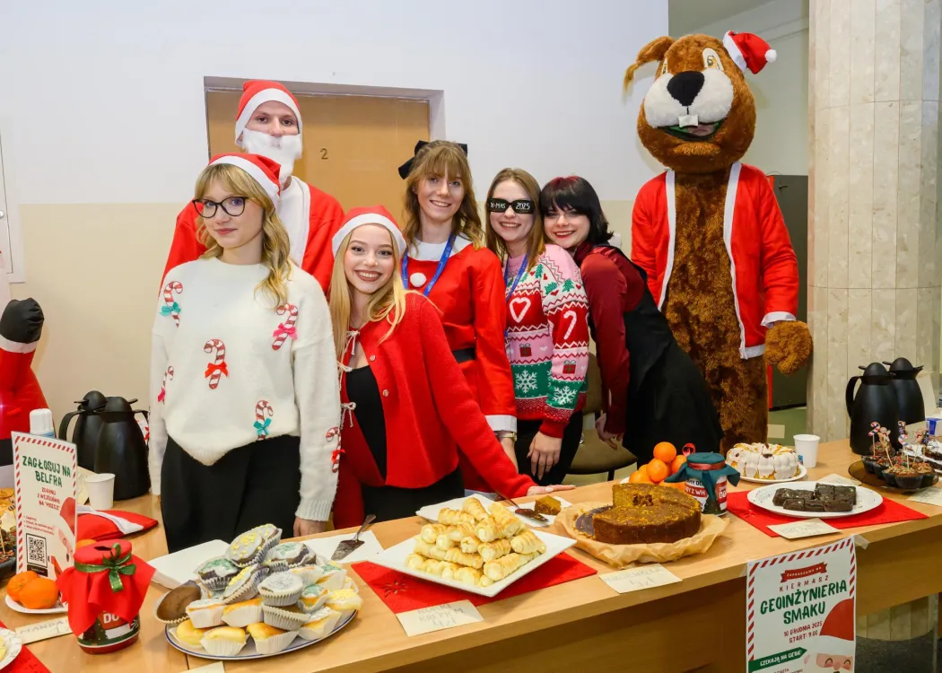 Studenci Wydziału Geoinżynierii podczas akcji Kortowski Mikołaj 