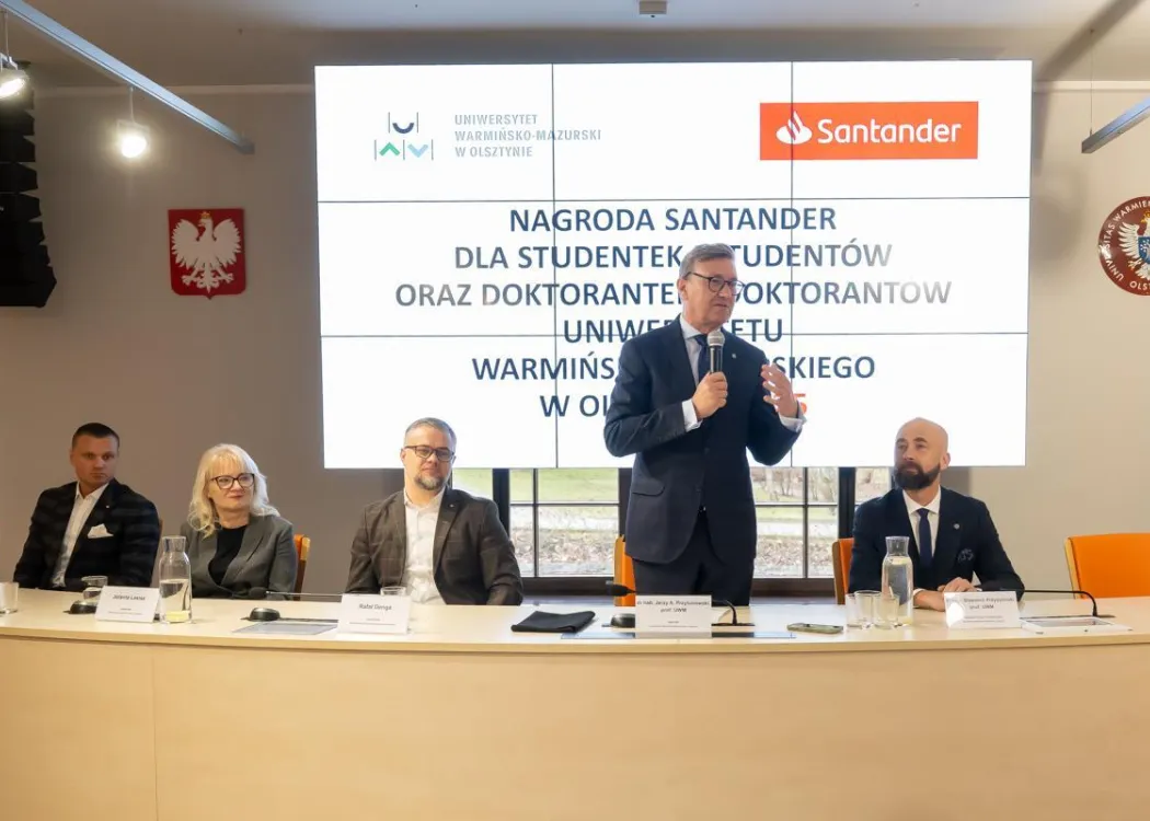 Nagrody Santander 2025: rektor UWM przemawia podczas uroczystości rozdania nagród Santander