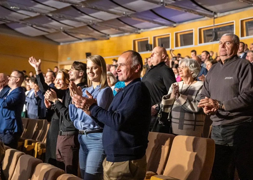 Koncert Kultura pod choinkę 2025: publiczność daje owację na stojąco 