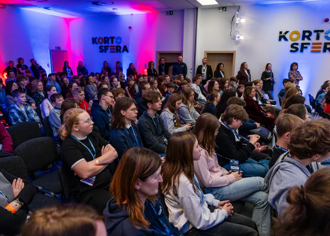 Spotkanie ze Sławoszem Uznańskim-Wiśniewskim na UWM: publiczność podczas spotkania z dr. inż. Sławoszem Uznańskim-Wiśniewskim  