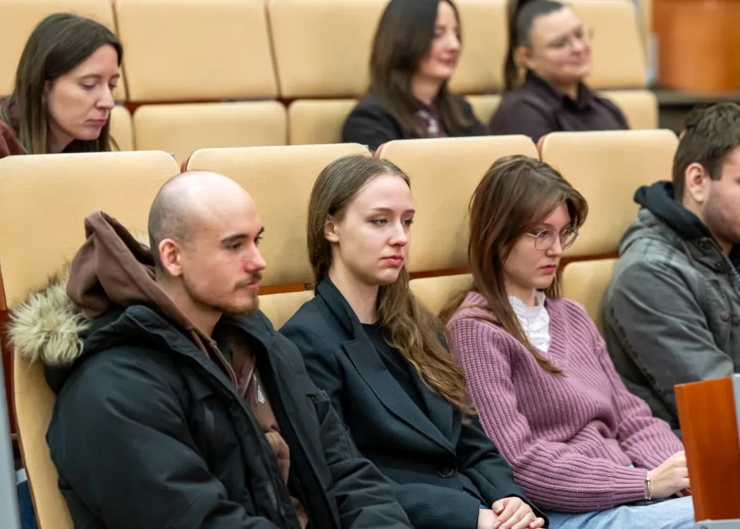 publiczność podczas debaty 