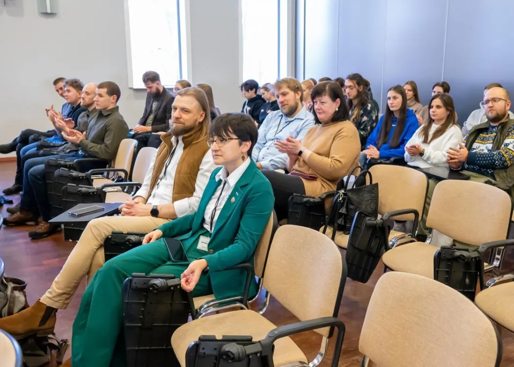 Konferencja rynek pracy dla leśnika 2025: publiczność siedzi na sali podczas konferencji 