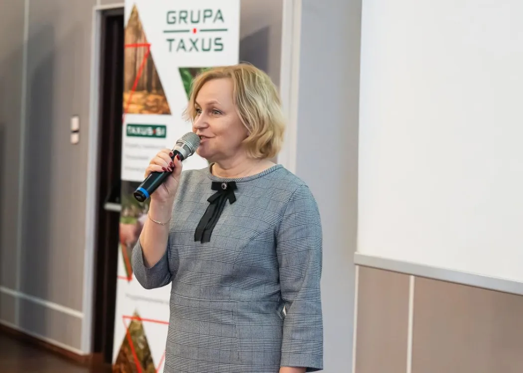 Konferencja rynek pracy dla leśnika 2025: prodziekan Ewa Dragańska otwiera konferencję