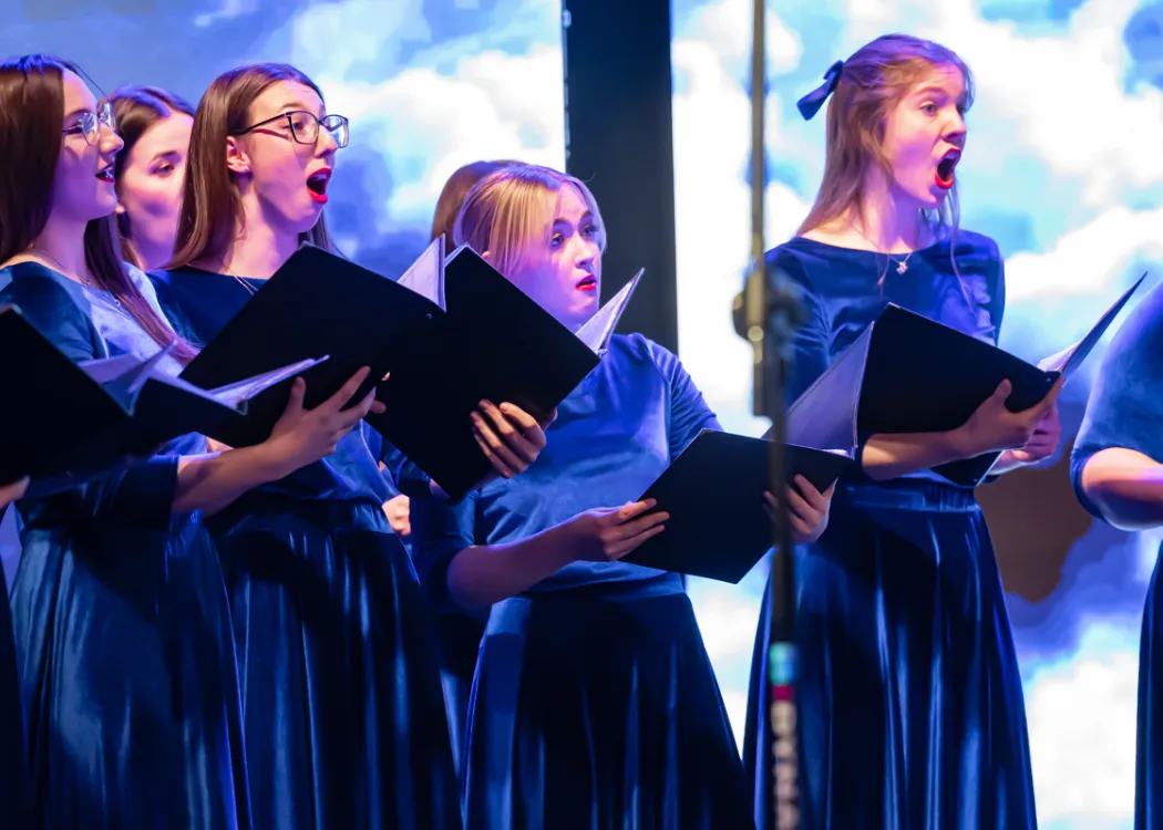 Chór im. Wiktora Wawrzyczka  na scenie