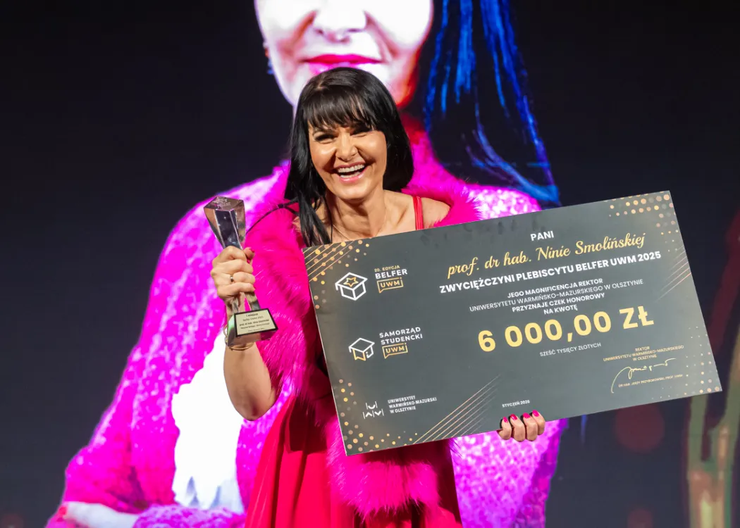 Prof. Nina Smolińska ze statuetką dla Belfra UWM 2025