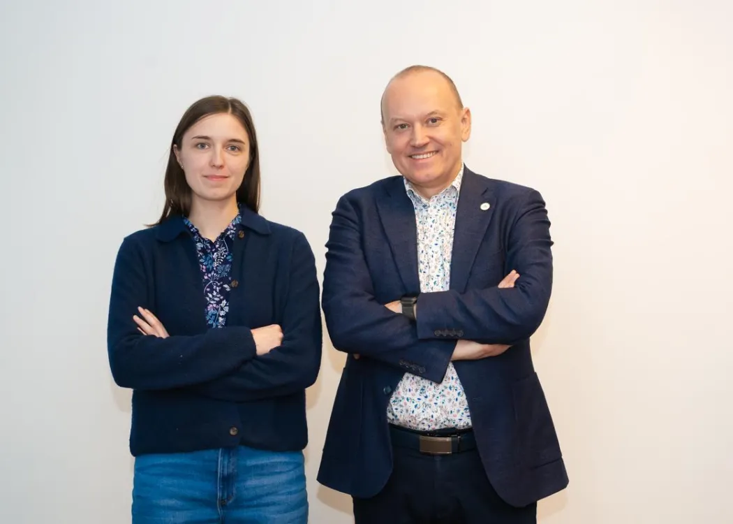 Mgr inż. Beata Milanowska i prof. dr hab. Paweł Wielgosz 
