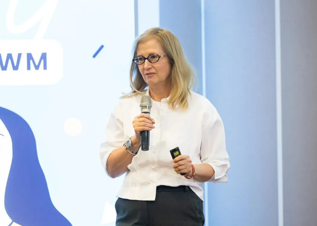 Prof. Katarzyna Przybyłowicz i dr Małgorzata Obara-Gołębiowska w czasie wykładu