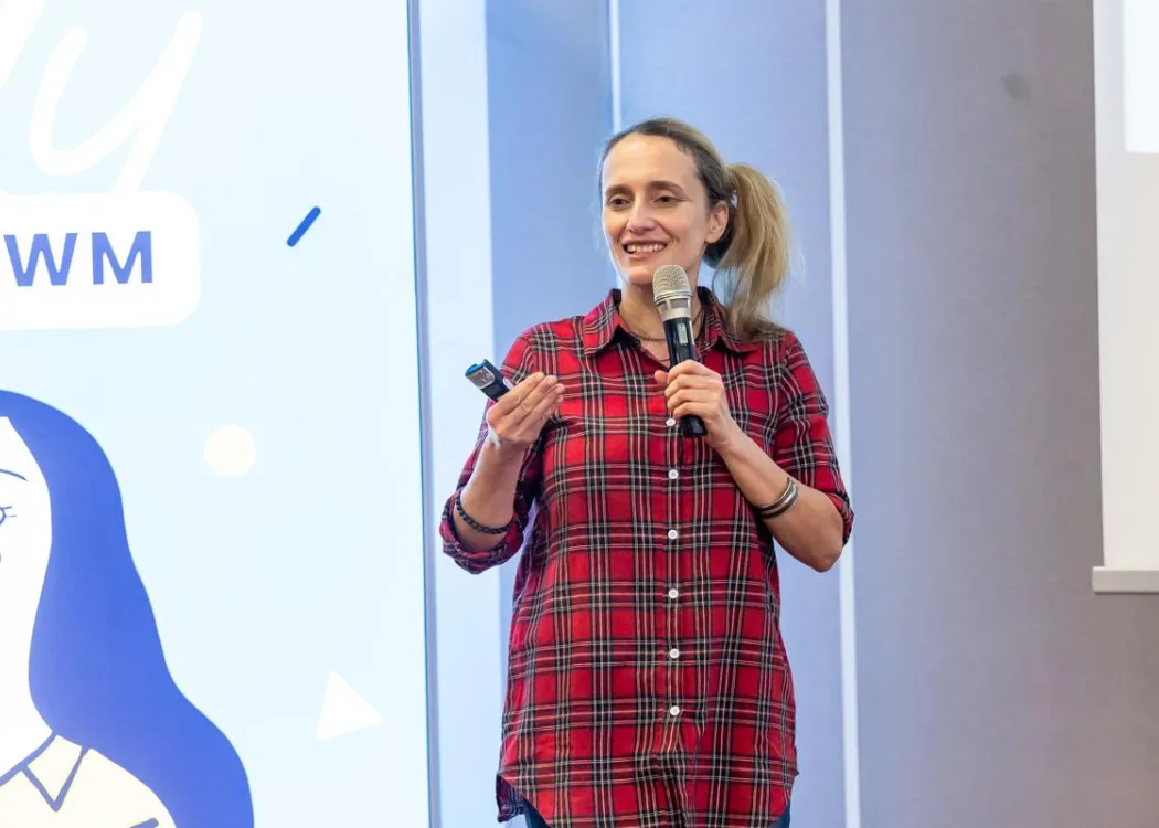 dr Małgorzata Obara-Gołębiowska w czasie wykładu